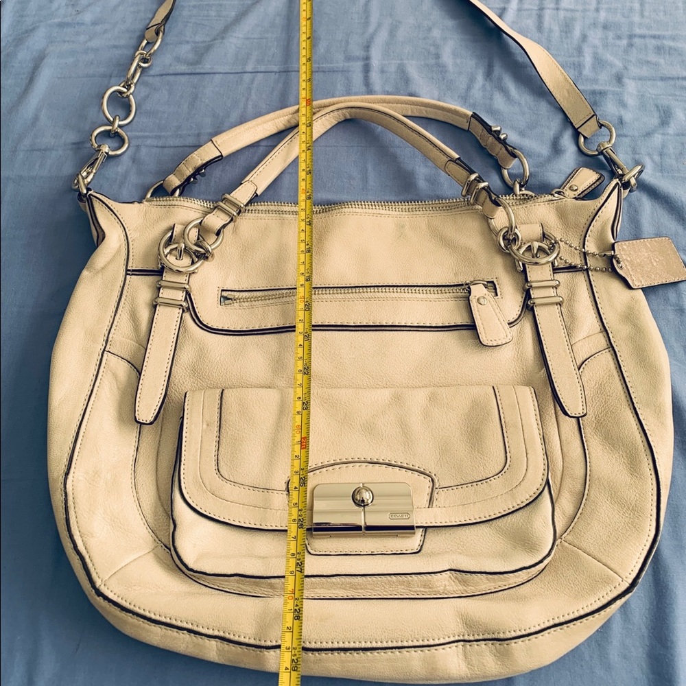 💰💰Coach Satchel metal handle purse